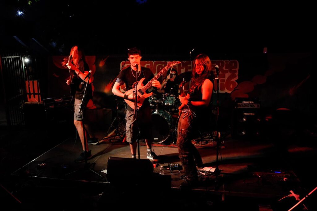 Died Once sul palco della finale di Zueni Sonici 2026